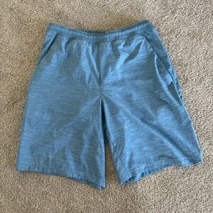 Lulu lemon Athletic Shorts Men’s
Size Large